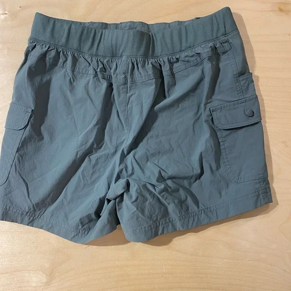Eddie Bauer Slate Cargo Shorts Small (DP) - Picture 6 of 8